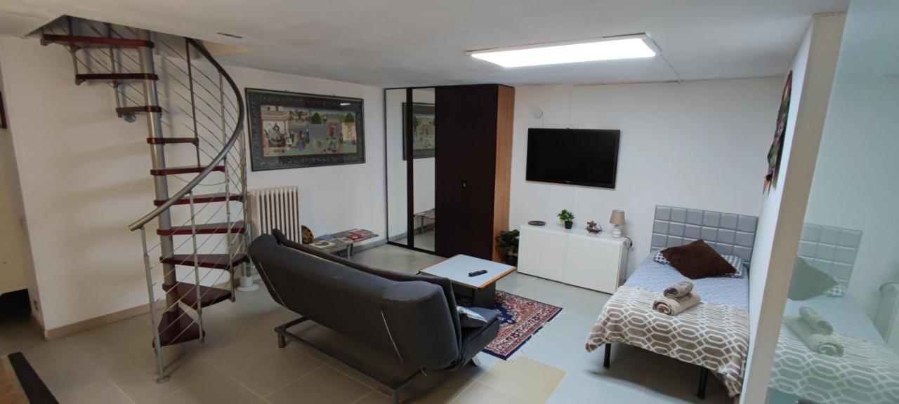 Central Private Flat By Old Town, Shops, Restaurants Bari Extérieur photo