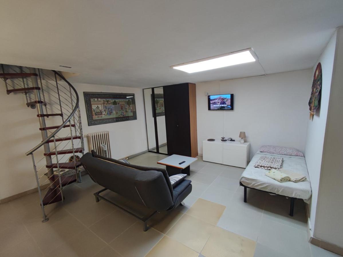 Central Private Flat By Old Town, Shops, Restaurants Bari Extérieur photo