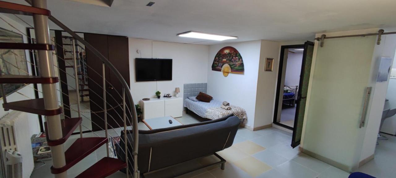 Central Private Flat By Old Town, Shops, Restaurants Bari Extérieur photo